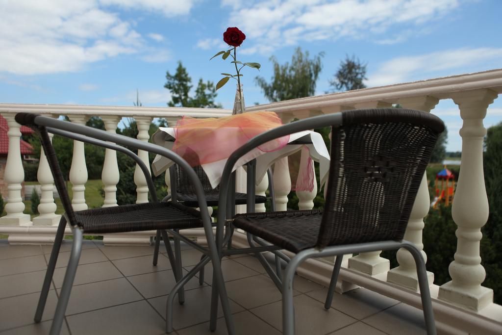 Zajazd Nad Wisla Dobrzyków Exteriör bild
